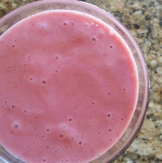 veganfeast:  Pink Raspberry Passion Lassi on Flickr.
