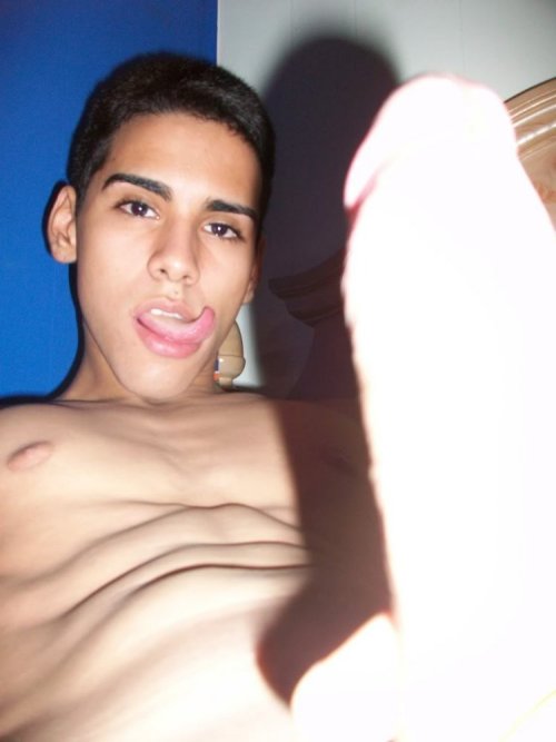 midesconocido:  :3 si quieres formar parte de Mi Desconocido envia un mensaje , nesecito un administrador como tu :3