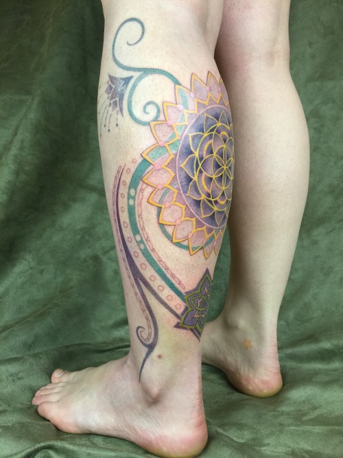 Sacred geometry leg piece.Tattoo by Daemon Rowanchilde, 2015.www.urbanprimitive.com