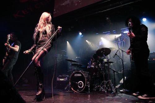 momsen-news: @taylormomsen: Tbt #oldschool