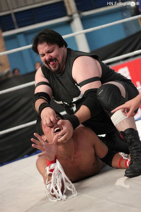 sadowrestler: WELCOME TO DIRTY HEELS BOY!!!!!     RIP HIM BACK HEEL!!!!!!