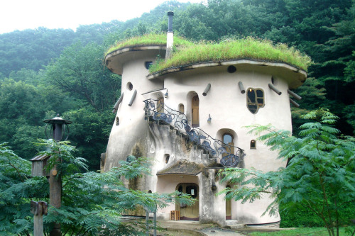 tselentis-arch: Mushroom House in Akebono kodomo-no-mori park, Hanno, Saitama, Japan [+] Photo: yui.kubo, via  