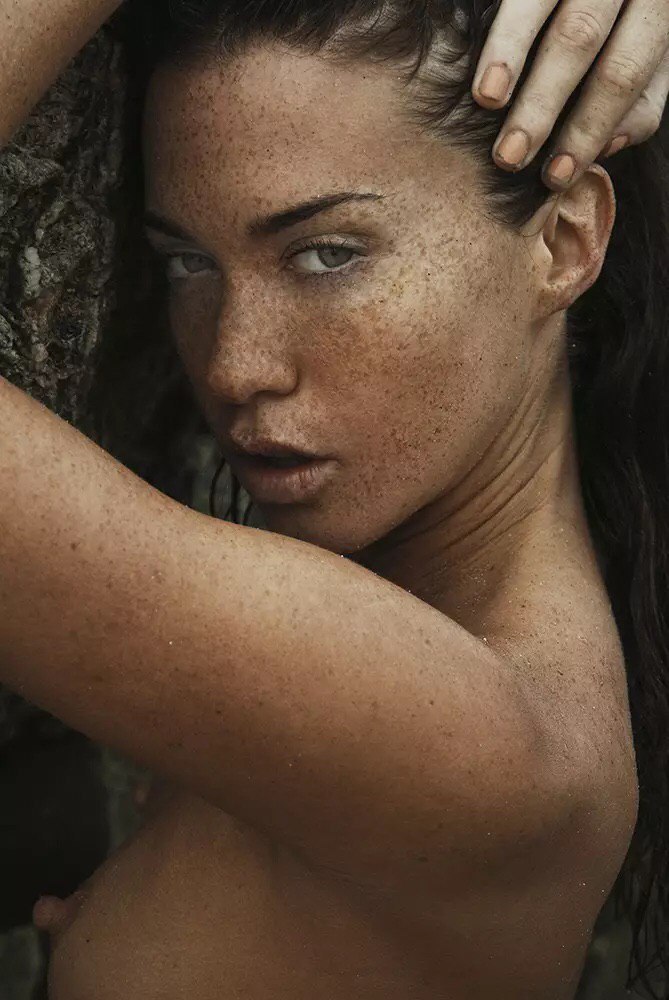something-eyecatching:  The lookPh: Kenny Sweeney