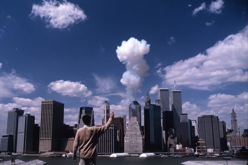 pleoros:  Cai Guo-Qiang - The Century with Mushroom Clouds, 1996.