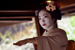 okiya:  Maiko Katsune, Kamishichiken Kimono Girl 1 (by SamHawleywood)