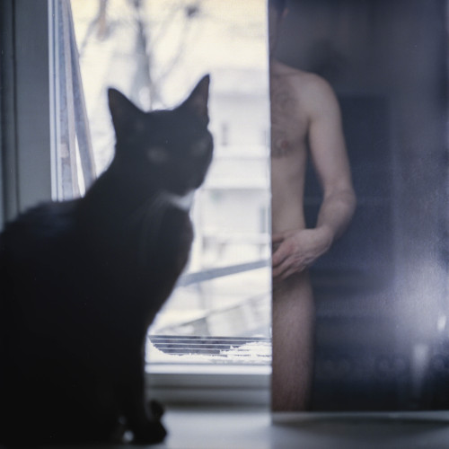 alveoliphotography:  Ono & I. February, 2015.Alveoli X Alveoli Photography    Please do not delete notes when reblogging.  twitter | instagram | flickr | website/prints