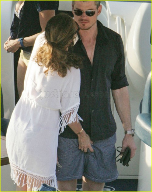 hitinthejunk: Eric Dane gets the squeeze from actress wife Rebecca Gayheart aboard a private -crotc