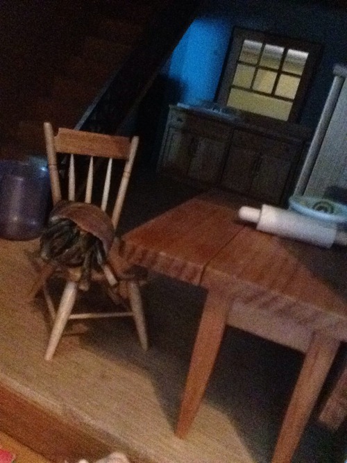 memefuckery:  intellectualpizza:  memefuckery:  I had a hermit crab and a dollhouse…..  SWEET BABY JESUS I THOUGHT IT WAS A NORMAL HOUSE AND YOU HAD SOME SORT OF HUGE ASS CRUSTACEAN LIVING IN IT AND I ALMOST PASSED OUT  It’s okay, like 12 other people