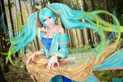 League of Legends - Sona Buvelle (Various)