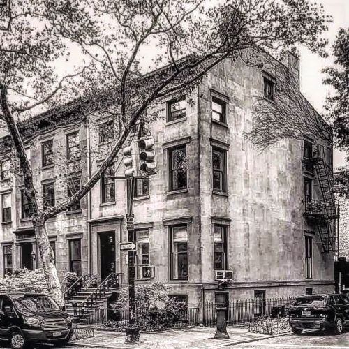 A house in #Cobble_Hill, #Brooklyn. www.instagram.com/p/Cd1rCkyMpYa/?igshid=NGJjMDIxMWI=