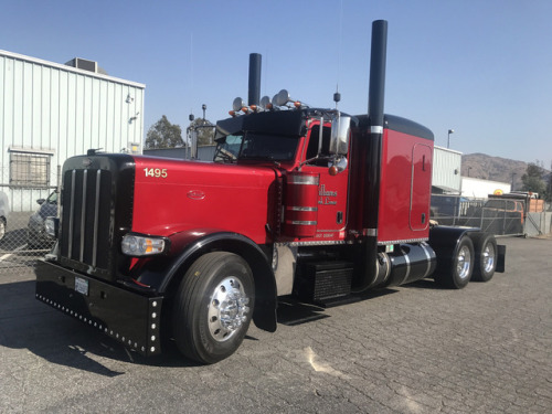 Peterbilt custom 389