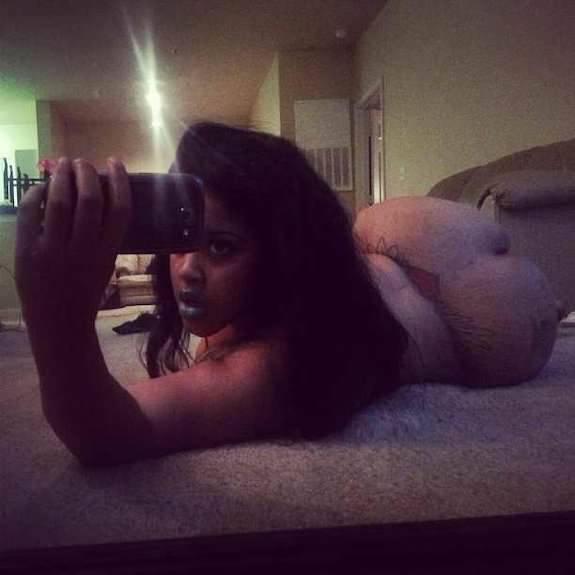 iloveghettobarbie:  Happy Friday