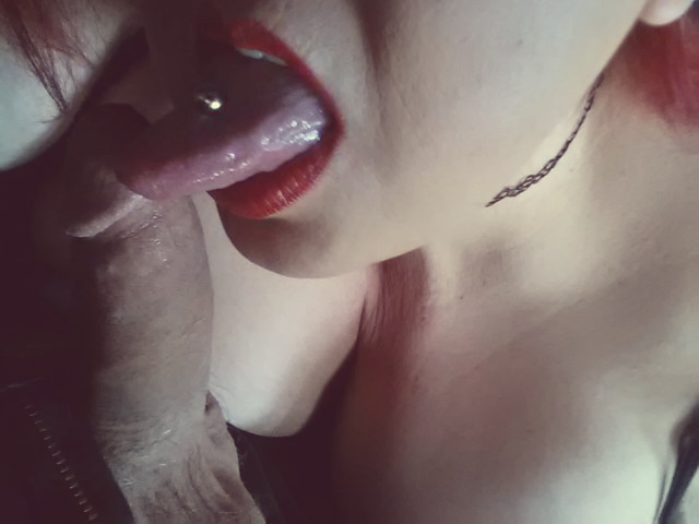 pixie-bitch75:  By request…sorry there a little dark. 💜kisses,pixie💜
