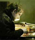 Eu digitando minha senha depois de errar pela 3ª vez:
