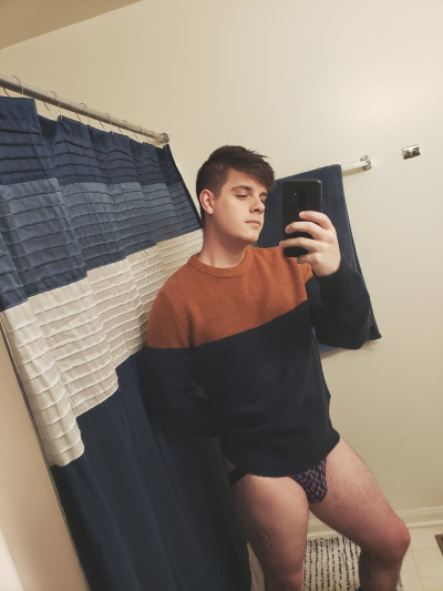 dont-be-a-mitch:Yeah I love sweaters 