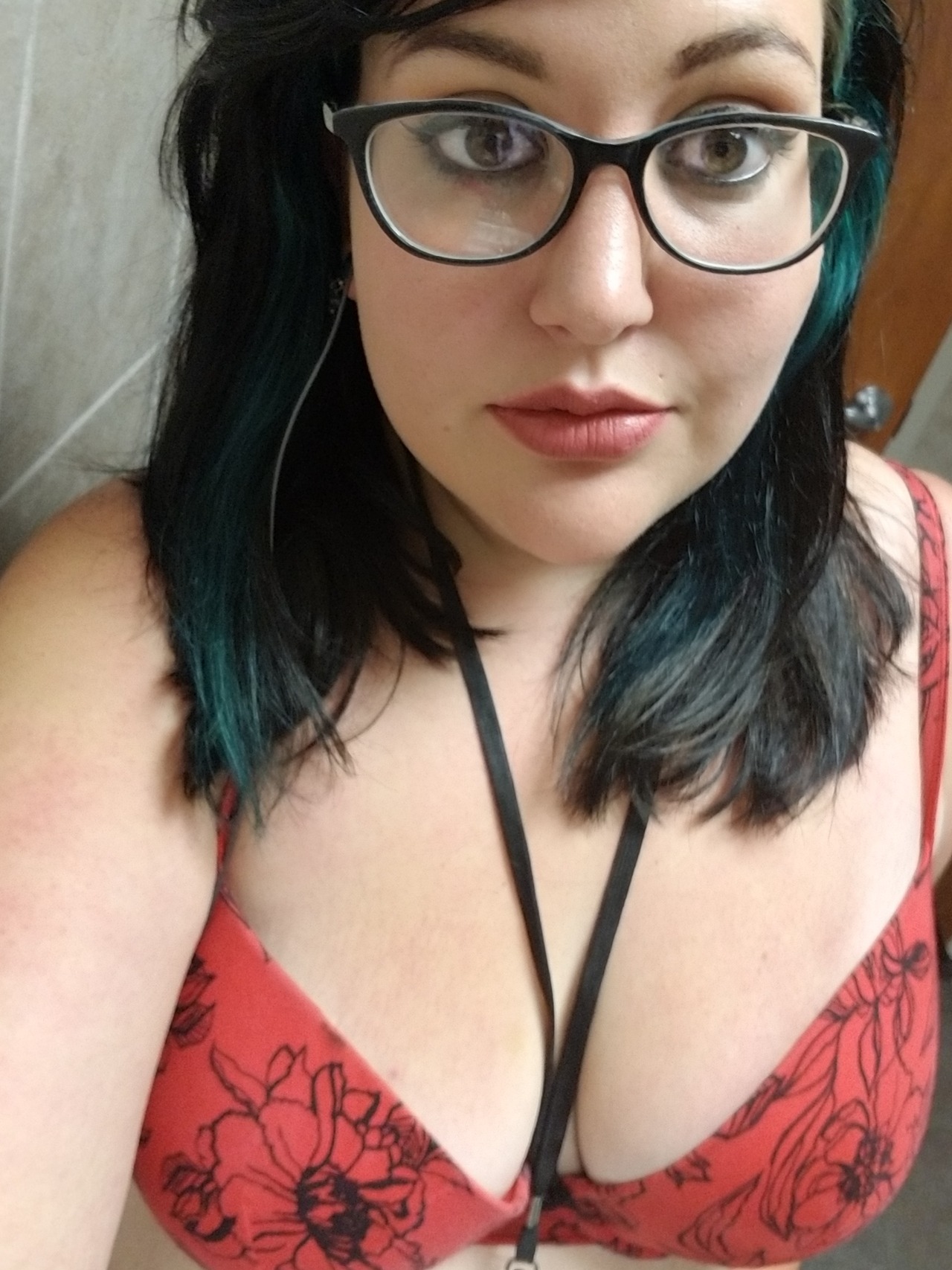 angelprincess91:  hellooonurses:  Thank you angelprincess91 for the beautiful submission. 