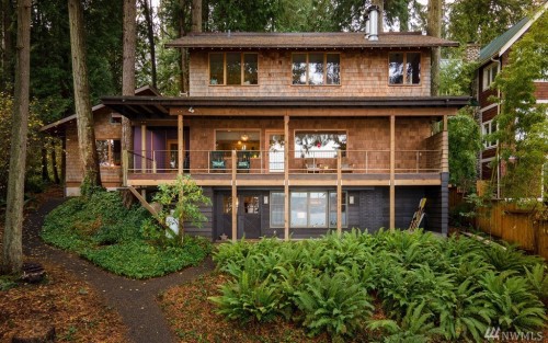 $1,300,000/2 br/2800 sq ft + treehousePoulsbo, WA built in 1961