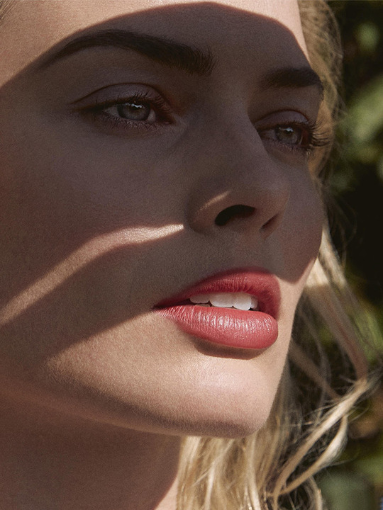 flawlessbeautyqueens:  Margot Robbie photographed by Yelena Yemchuk for PORTER Magazine