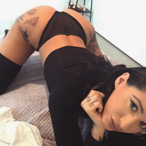 bombshellbootys:  Alby Rydes