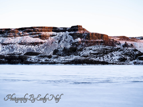 Winter Coulee photos.