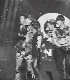aigyu:  Ailee and Dongwoo ʘ‿ʘ 