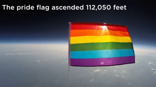 bassflutes: galpalkirk:Space is officially gay you guys. Watch the video here.@why-zerd i’