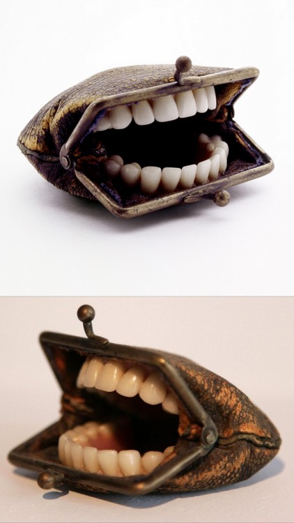 And over on my Halloween Blog&hellip;DIY Inspiration: Teeth Purse by Artist Nancy FoutsBecause it’s 