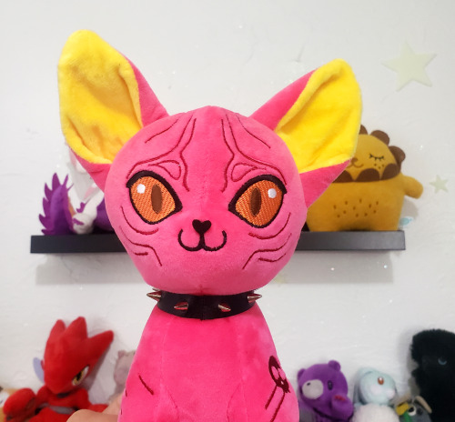 love this plush from Eyewhiskers 