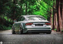 muezzintk:  This Audi A7 looks gangster! And I love it! And I want it!   #carporn #canttouchthis #audi #sporty