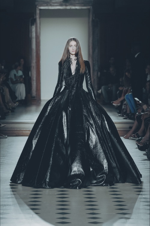 Julien Fournié / Haute Couture / Fall Winter 2015-2016