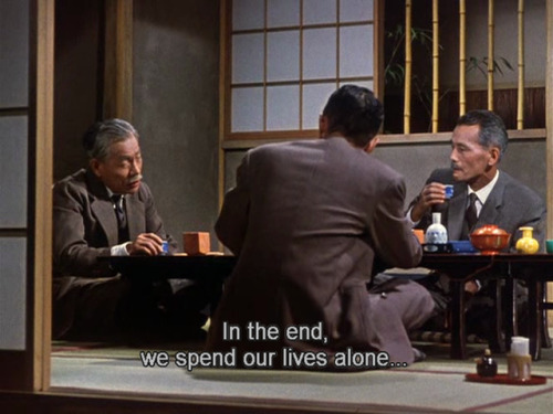 365filmsbyauroranocte: An Autumn Afternoon (Yasujiro Ozu, 1962) Thật muộn màng để nhớ đến n