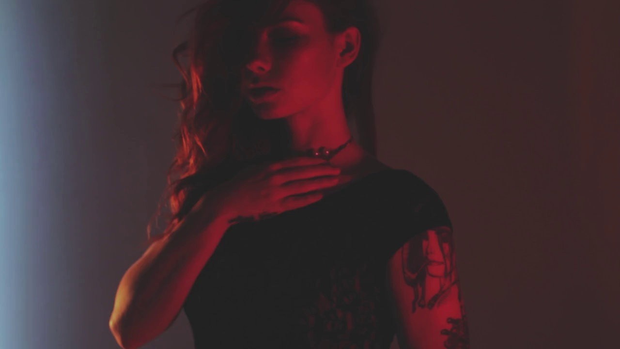 wanna-do-bad-things-with-u:    Hattie Watson  