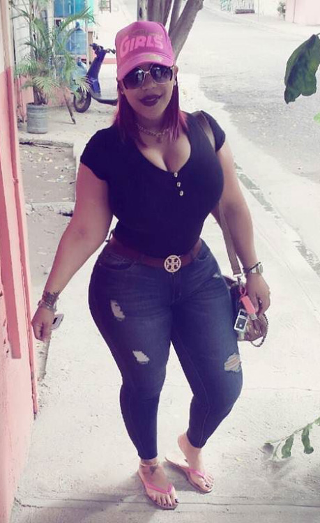 extremebodiez:   Danelsi   Stunning Dominican Mami Thicker Then your Average  