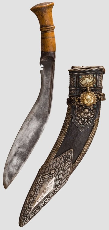 we-are-rogue: Kukri knives, India / Nepal, 18th-20th centuries 18th–19th c., Indian or Nepales