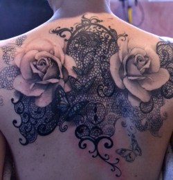 black-dynasty:  fuckyeahtattoos:  Francesca, Italy work in progress… tattoo by Princess Tattoo, Forlì, Italy   i want to continue getting my back done until its like this. not this design, but big and flowing like this