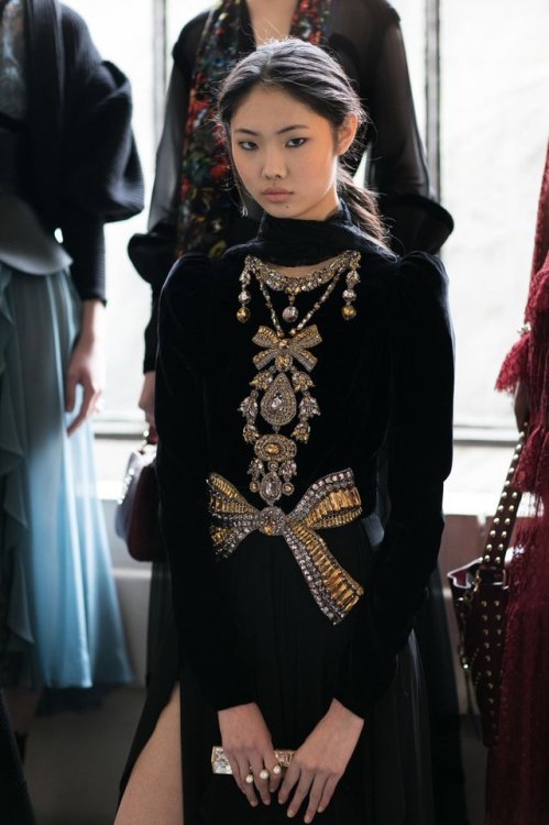 Kang Sijia in Elie SaabFALL 2018 READY-TO-WEAR