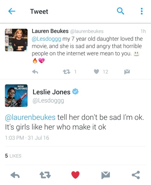 theholtzbertcorner:  Leslie Jones deserves nothing but love. I hate hearing about all the hate she has received and then for her to get hacked. This shouldn’t happen to someone. We need to give our love and support to such an amazing actress. 