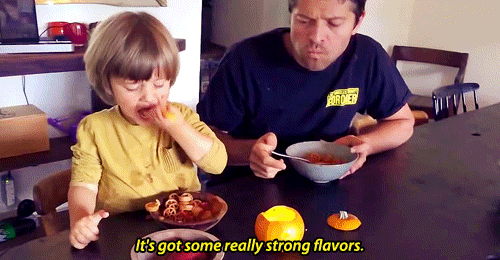 mishas-assbutts:  His cooking has gotten so avant garde. [x]