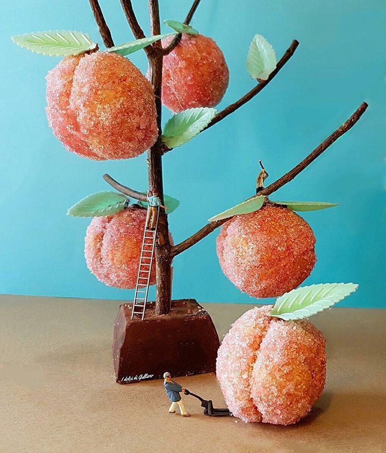 did-you-kno:  mymodernmet:Playful Pastry Chef Turns Ordinary Desserts Into Delightful