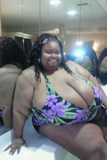 hugeheavytits:  Submission from Tummel     http://hugeheavytits.tumblr.com/ Ladies