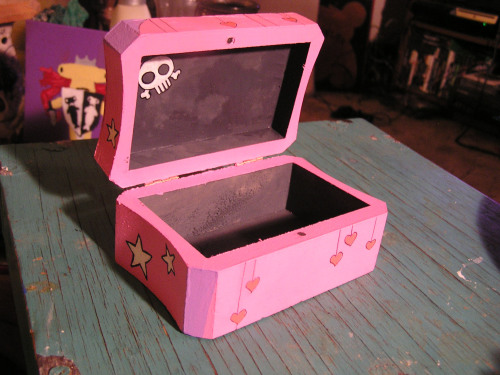 smushbox: pink owl stash box - cute!