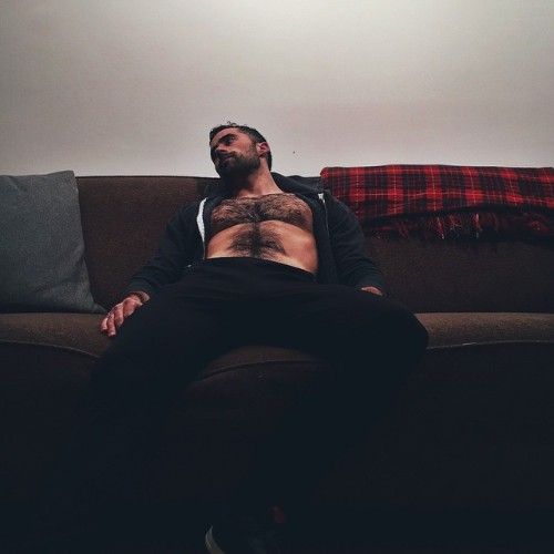 A word or two and his hold body is calm and relaxed. His muscles limp and loose, his mind focused on