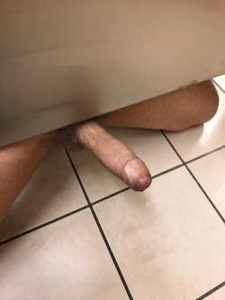 popejohnsmith:  Best Buy Restrooms - Yesterday Afternoon