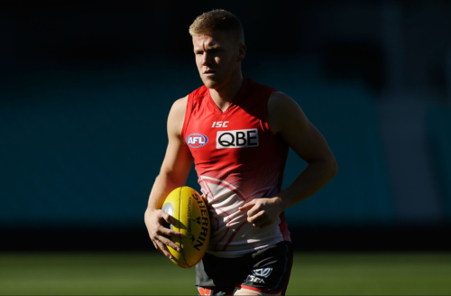 roscoe66: Daniel Hannebery runs during a Sydney Swans