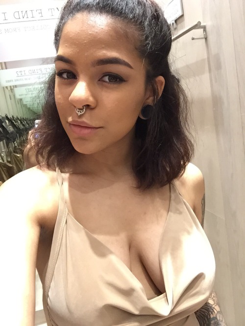 mia-redworth:  Felt like a gleaming goddess today