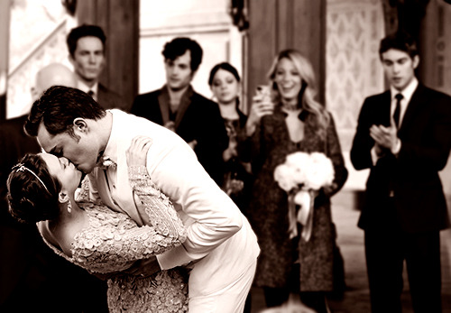 ggbygossipgirl:  Chuck: Three words, eight letters. Blair: One word, three letters, yes.