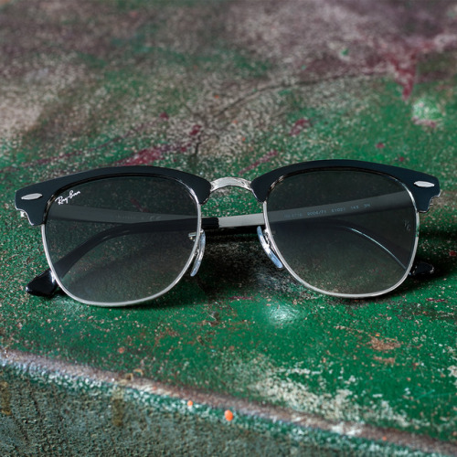 True icons stand alone // The Clubmaster Metal always makes a statement