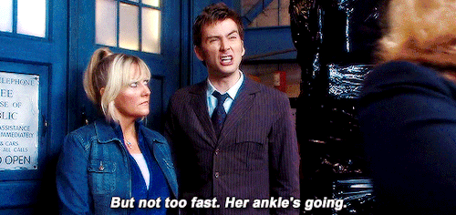 sci-fi-gifs:Doctor Who - Army of Ghosts (2006)