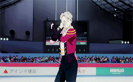 fyeahyurionice:Victor &amp; Yuuri // ep. 01 &amp; ep. 12 parallel