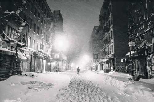 snowstorm, after midnight, new york city(lower east side)